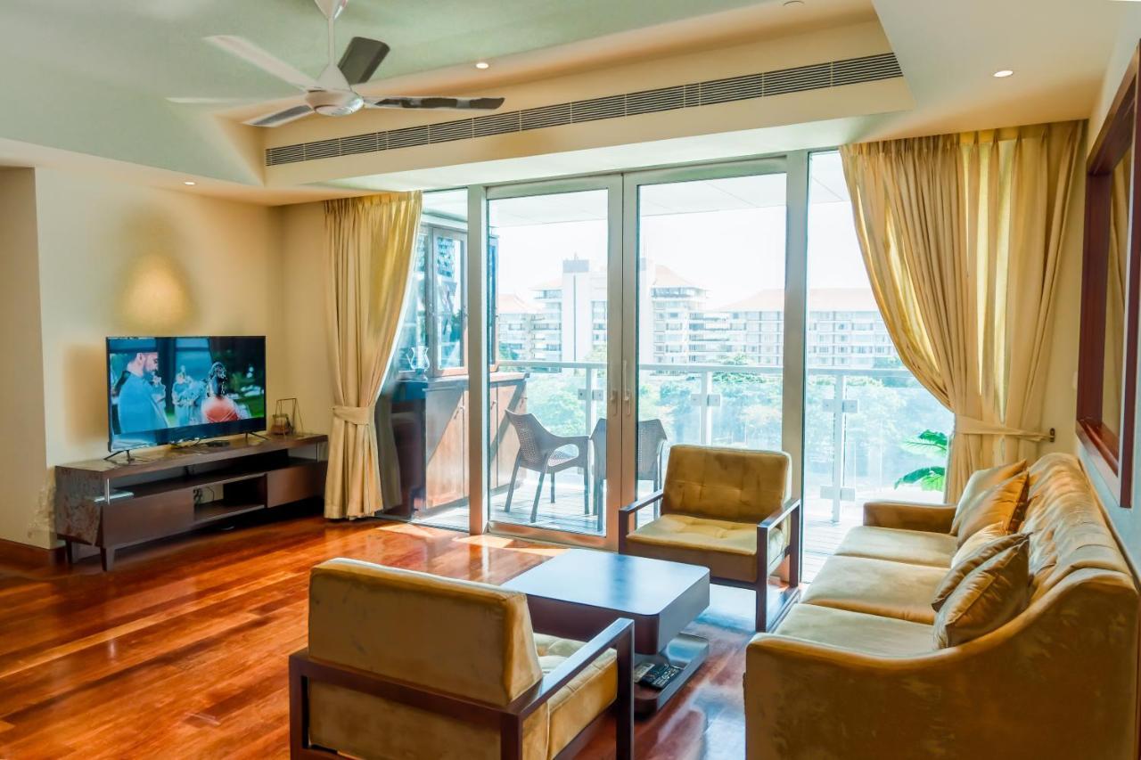 Brand New Water Front Luxury Cinnamon Suites Apartment In Heart Of Colombo City Exterior foto