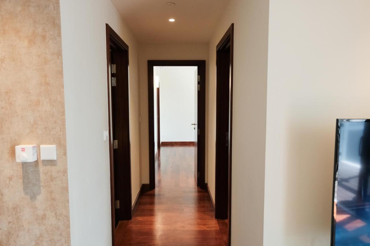 Brand New Water Front Luxury Cinnamon Suites Apartment In Heart Of Colombo City Exterior foto